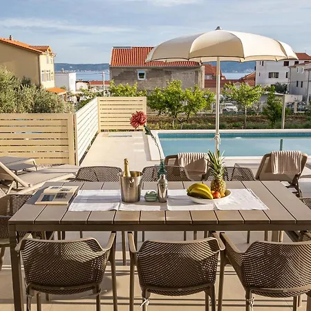 Luxury Diana Kastel Stari